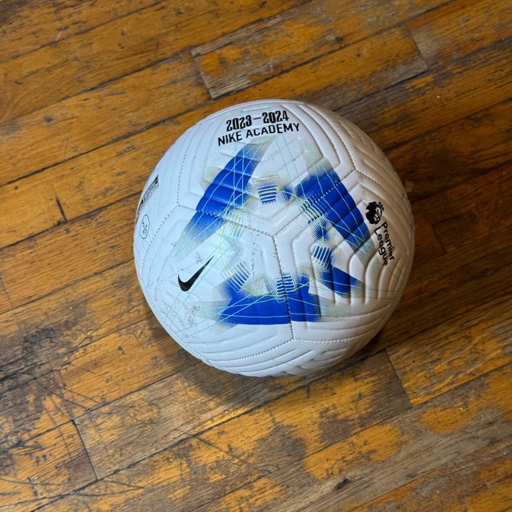 Nike Academy Soccer Ball ⚽️ - Picture 3 of 4